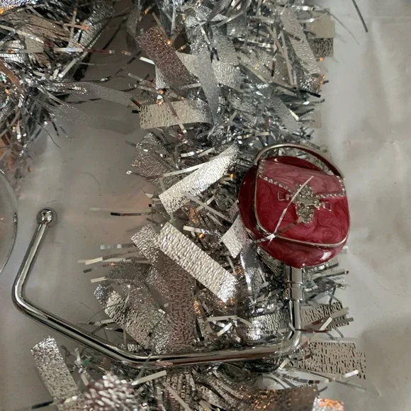 Pink Magnetic Purse Holder - Picture 7 of 7